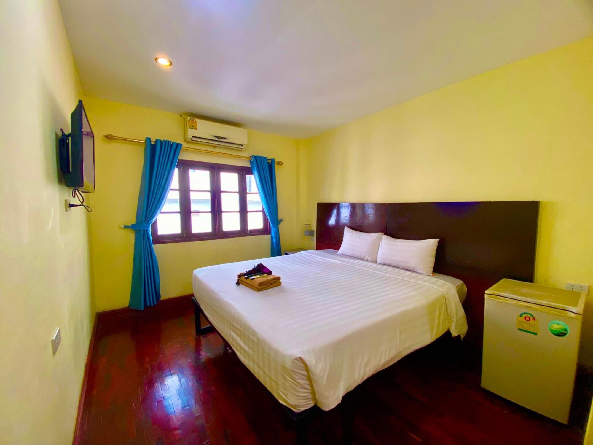 Nana Backpackers Hostel Vang Vieng Buitenkant foto