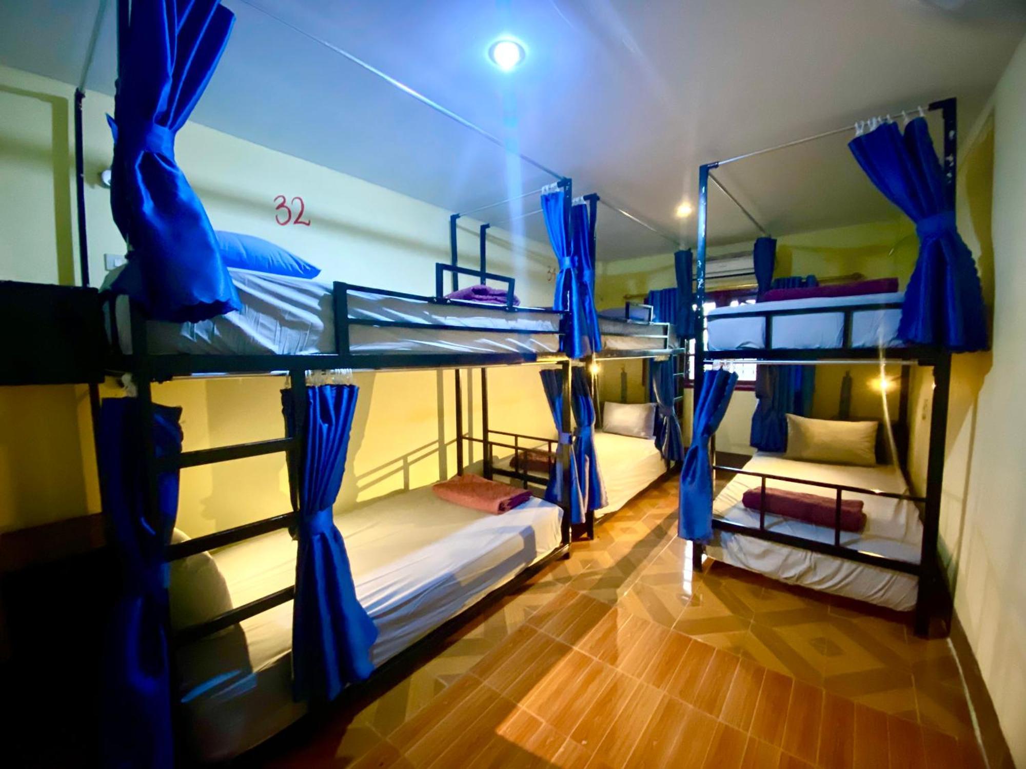 Nana Backpackers Hostel Vang Vieng Buitenkant foto
