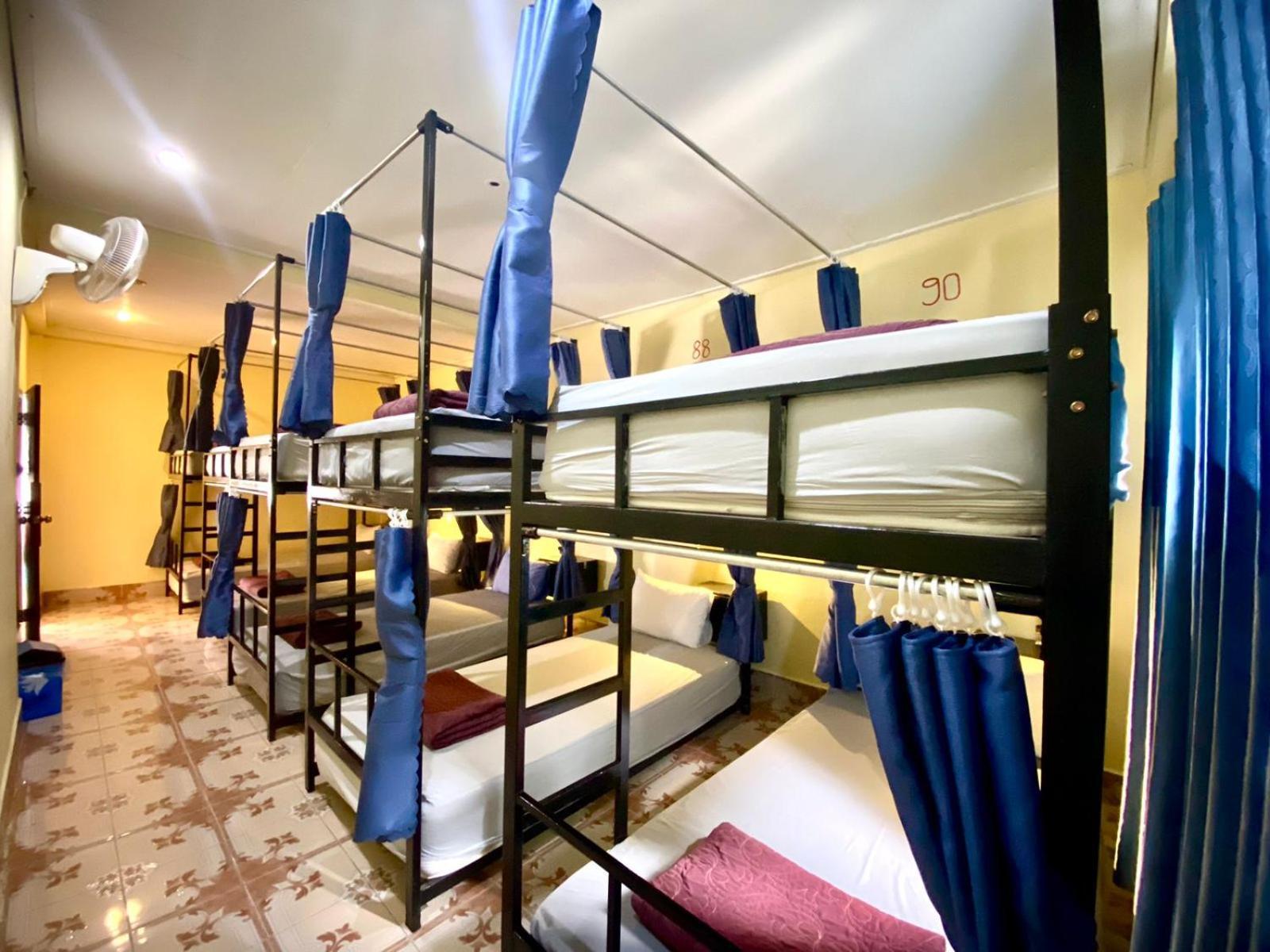 Nana Backpackers Hostel Vang Vieng Buitenkant foto