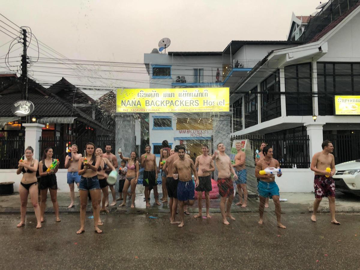 Nana Backpackers Hostel Vang Vieng Buitenkant foto
